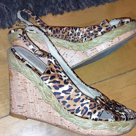 Peep toe shoes - Picture 3 of 6